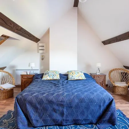 Magnifique Longere Du Perche Avec Vue Panoramique Et Piscine Pour 9 Personnes Vila