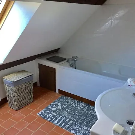 Magnifique Longere Du Perche Avec Vue Panoramique Et Piscine Pour 9 Personnes * Le Gue-de-la-Chaine