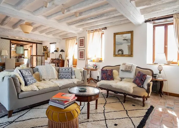 Magnifique Longere Du Perche Avec Vue Panoramique Et Piscine Pour 9 Personnes Vila *