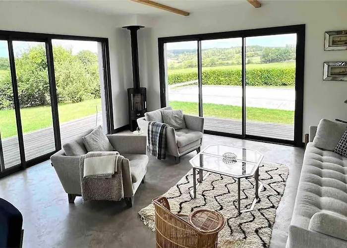 Magnifique Longere Du Perche Avec Vue Panoramique Et Piscine Pour 9 Personnes Vila