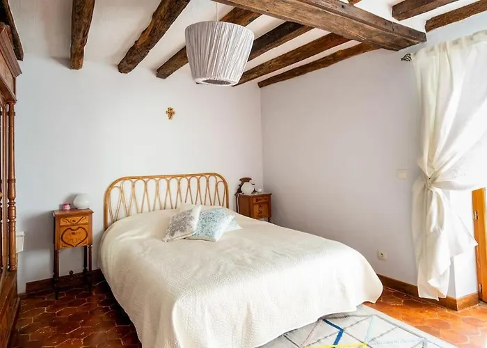 Magnifique Longere Du Perche Avec Vue Panoramique Et Piscine Pour 9 Personnes