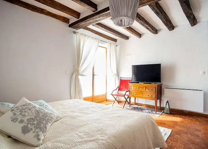 Magnifique Longere Du Perche Avec Vue Panoramique Et Piscine Pour 9 Personnes Vila