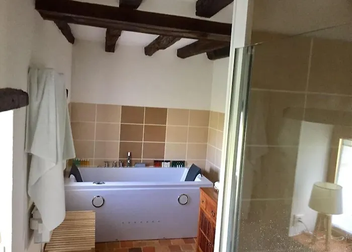 Magnifique Longere Du Perche Avec Vue Panoramique Et Piscine Pour 9 Personnes Vila *