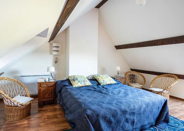 Magnifique Longere Du Perche Avec Vue Panoramique Et Piscine Pour 9 Personnes Vila *